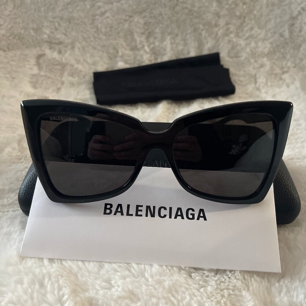 Balenciaga Black/Grey Butterfly Women's Sunglasses BB0174S 001 - Picture 7 of 14